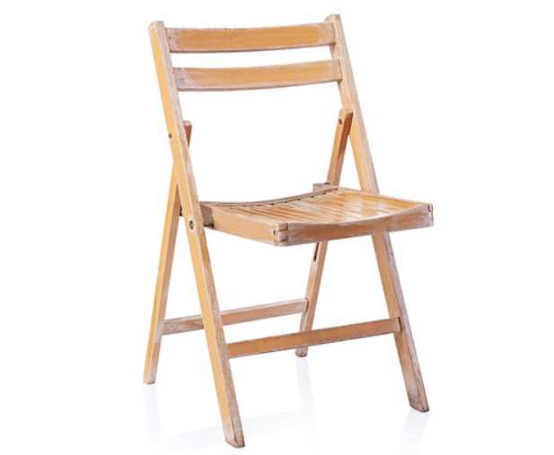Advantages Of Buying Folding Wood Chairs